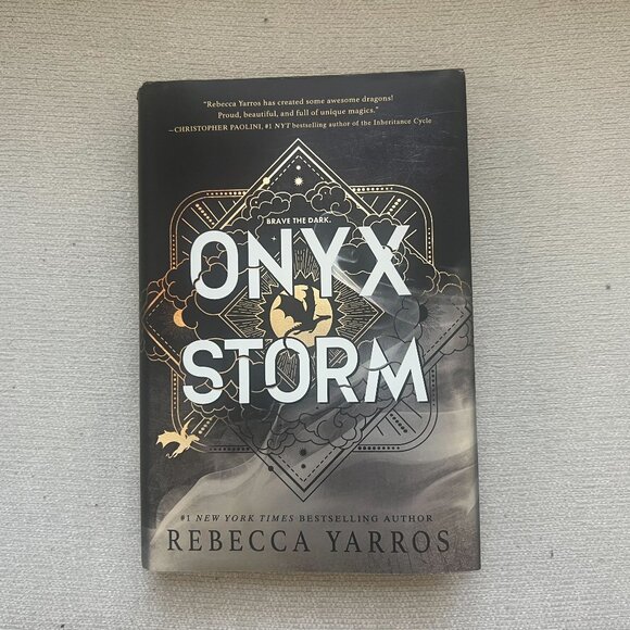 Onyx Storm by Rebecca Yarros - Picture 1 of 3
